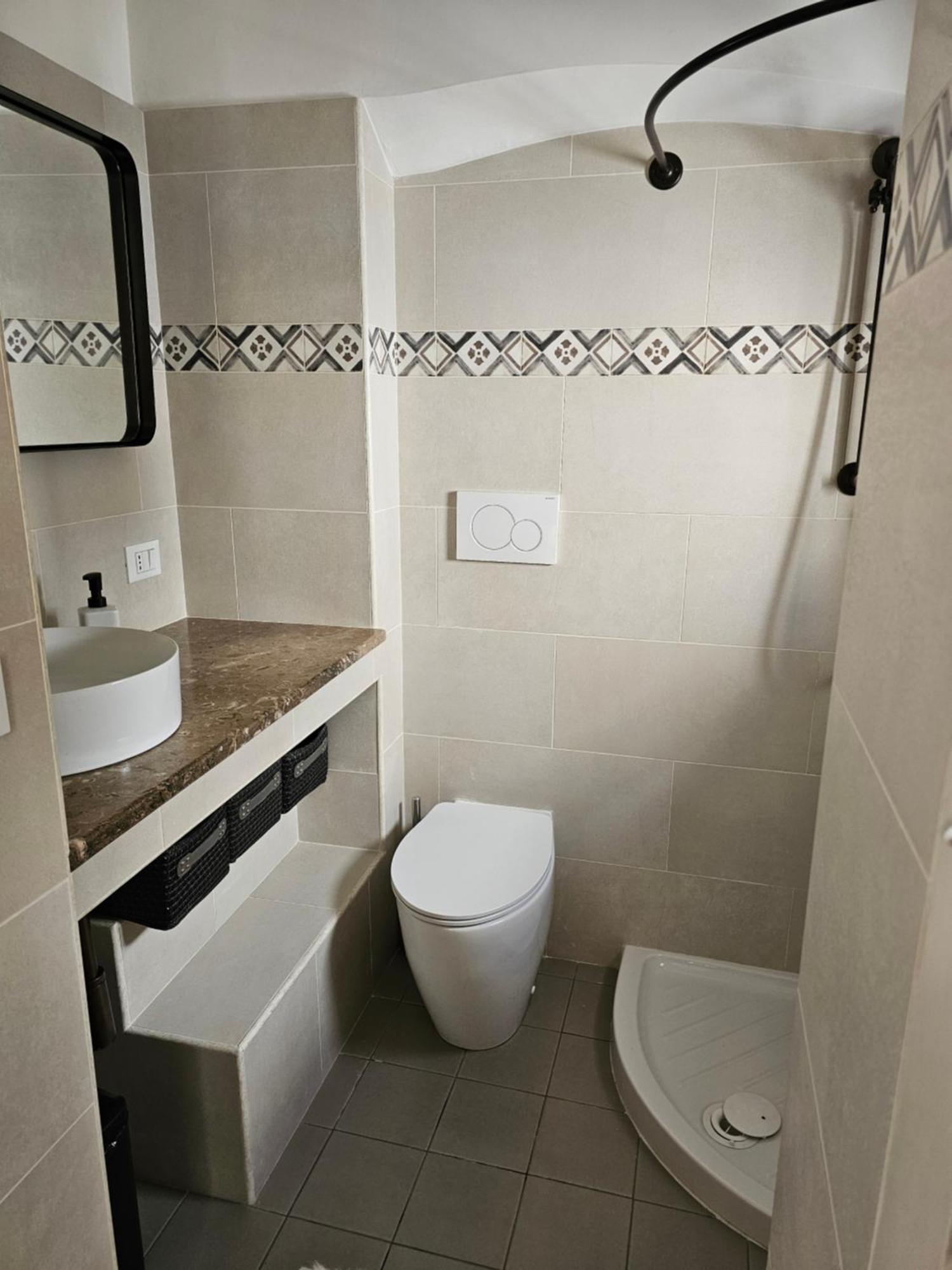 Casa Josephina - Three Level Stone With Balcony, 2 Roof Terraces & Sea Views Holiday home Ostuni